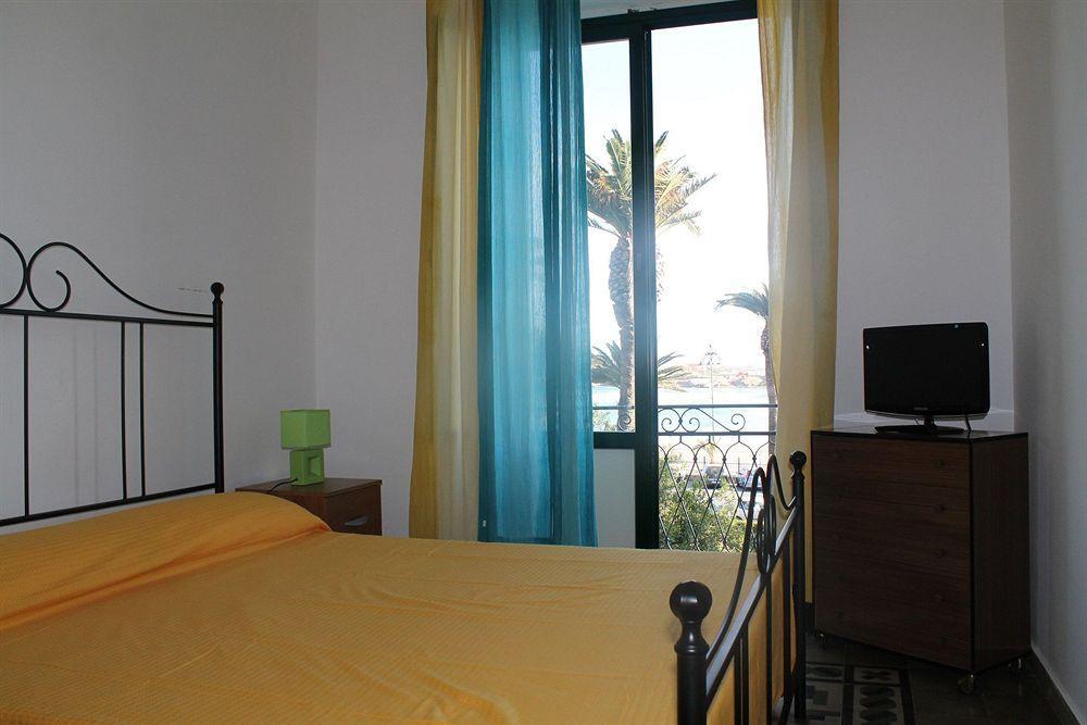 Trapani Tourism Apartments מראה חיצוני תמונה