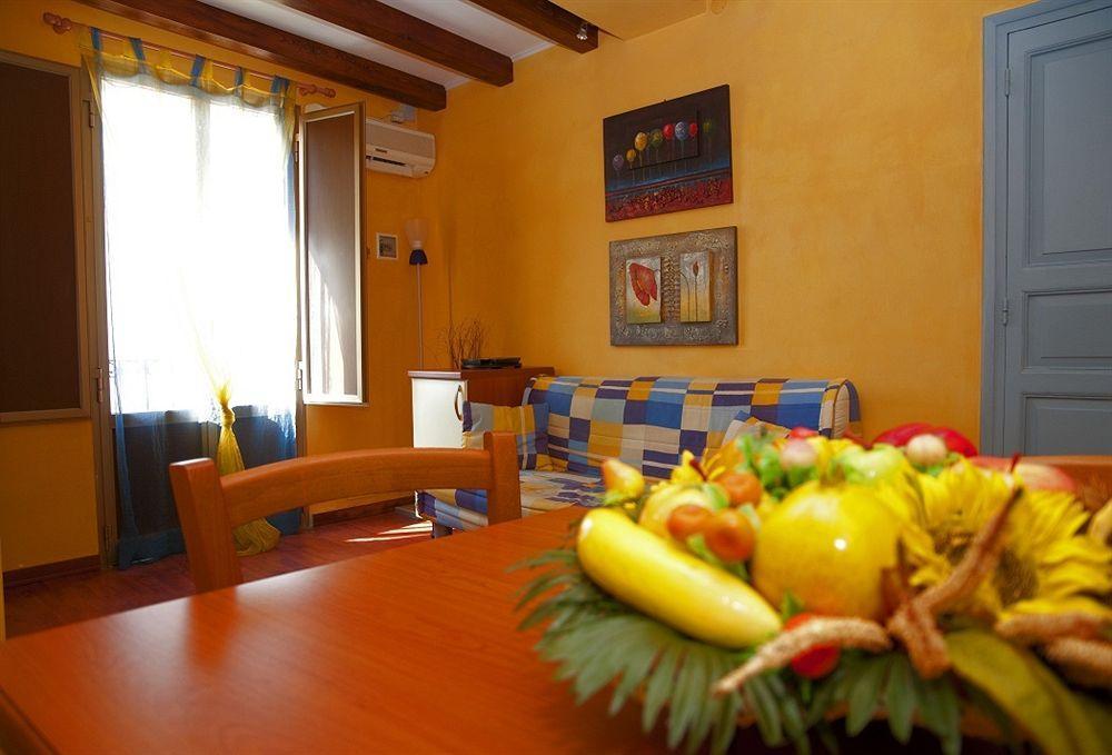Trapani Tourism Apartments מראה חיצוני תמונה
