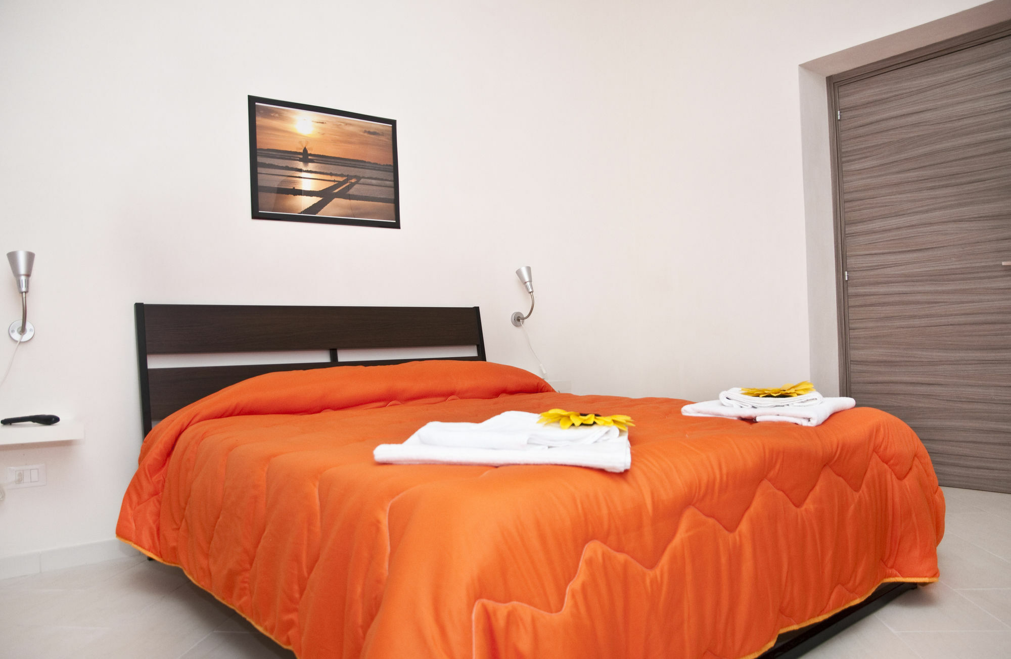Trapani Tourism Apartments מראה חיצוני תמונה